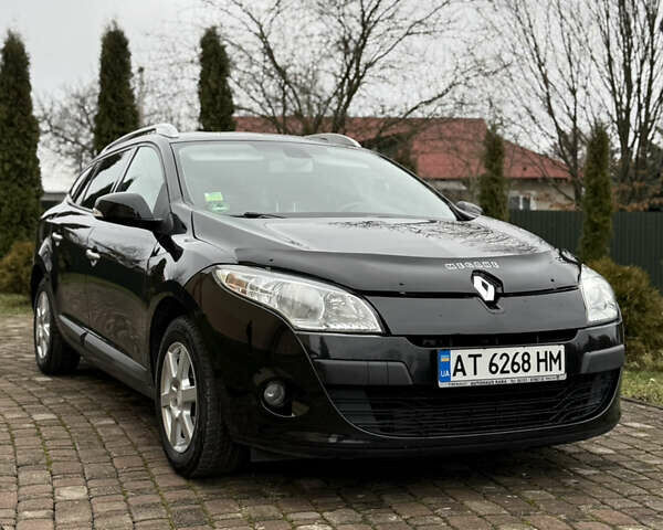 Черный Рено Меган, объемом двигателя 1.4 л и пробегом 185 тыс. км за 5999 $, фото 16 на Automoto.ua