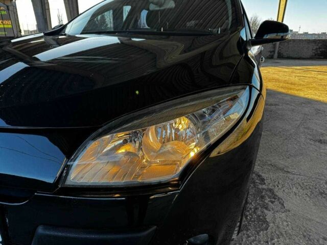 Черный Рено Меган, объемом двигателя 1.5 л и пробегом 261 тыс. км за 7199 $, фото 1 на Automoto.ua