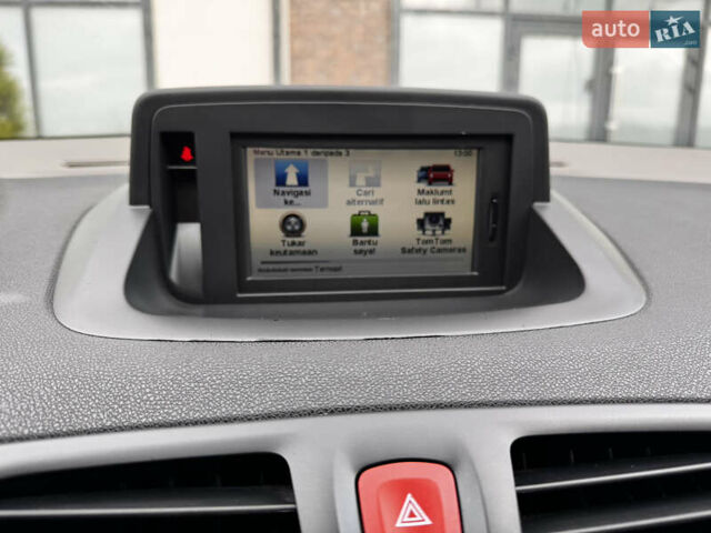 Черный Рено Меган, объемом двигателя 1.5 л и пробегом 240 тыс. км за 6500 $, фото 40 на Automoto.ua