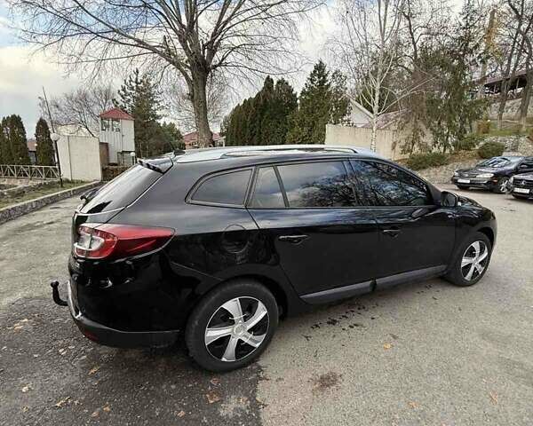 Черный Рено Меган, объемом двигателя 1.5 л и пробегом 288 тыс. км за 6999 $, фото 4 на Automoto.ua