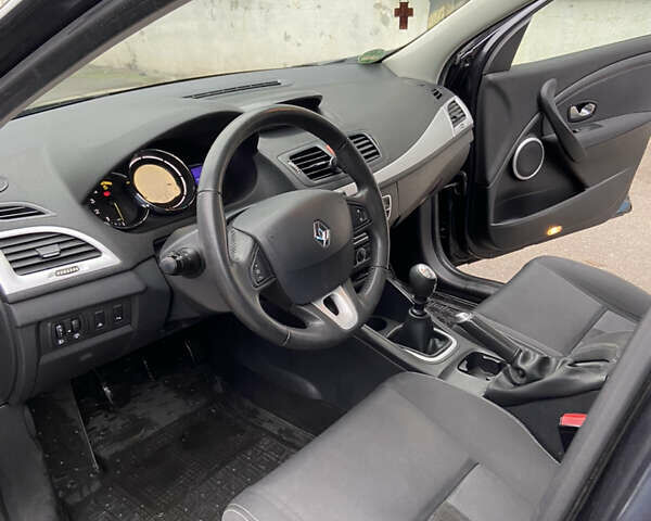 Чорний Рено Меган, об'ємом двигуна 1.87 л та пробігом 237 тис. км за 7100 $, фото 11 на Automoto.ua