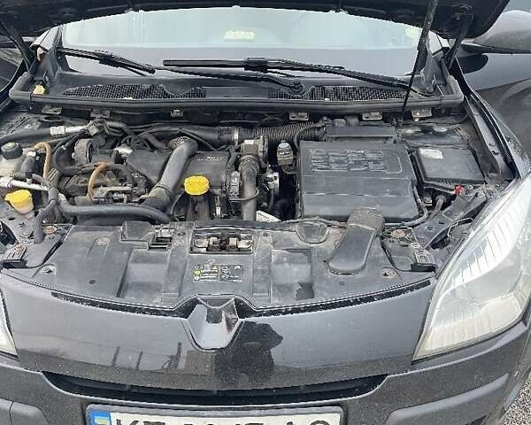 Черный Рено Меган, объемом двигателя 1.5 л и пробегом 330 тыс. км за 8000 $, фото 4 на Automoto.ua