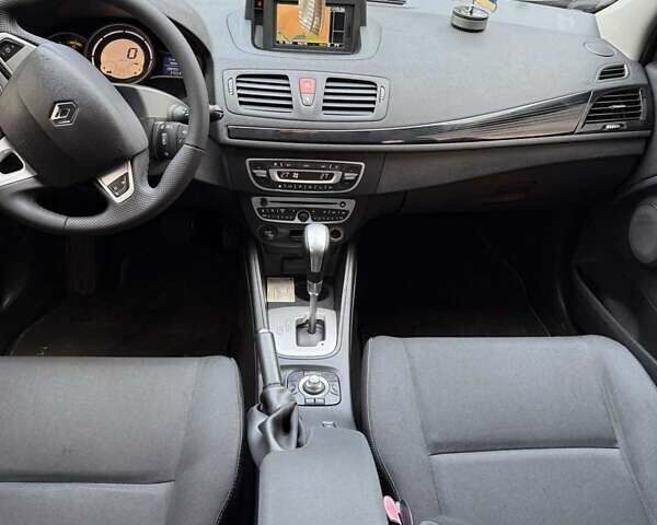 Черный Рено Меган, объемом двигателя 1.5 л и пробегом 288 тыс. км за 6999 $, фото 6 на Automoto.ua