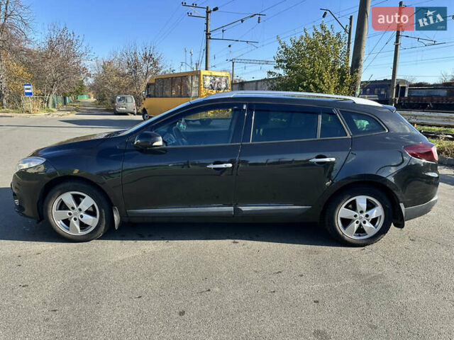 Чорний Рено Меган, об'ємом двигуна 1.46 л та пробігом 243 тис. км за 7600 $, фото 3 на Automoto.ua