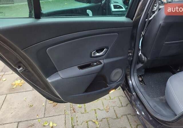 Чорний Рено Меган, об'ємом двигуна 1.46 л та пробігом 349 тис. км за 5700 $, фото 19 на Automoto.ua