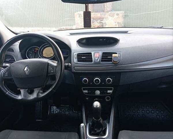 Черный Рено Меган, объемом двигателя 1.46 л и пробегом 230 тыс. км за 6600 $, фото 10 на Automoto.ua