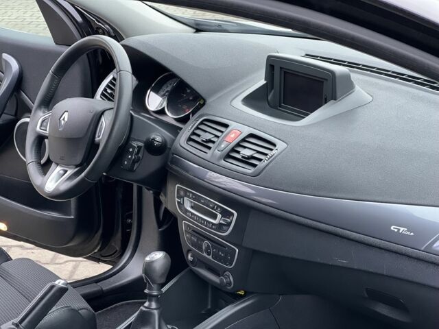 Черный Рено Меган, объемом двигателя 0 л и пробегом 170 тыс. км за 6900 $, фото 6 на Automoto.ua