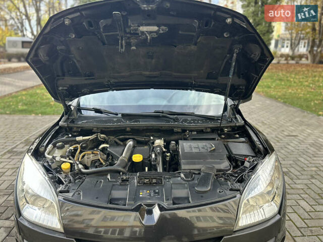 Рено Меган 2010 в Каменце-Подольском на Automoto.ua Черный Рено Меган, объемом двигателя 1.5 л и пробегом 271 тыс. км за 6450 $, фото 62 на Automoto.ua