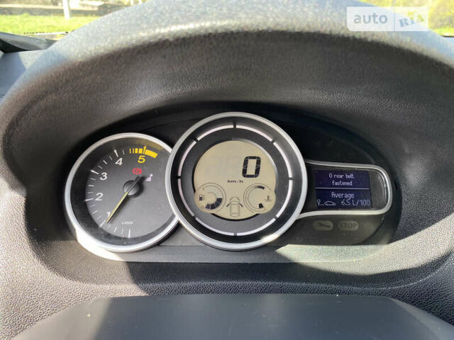 Черный Рено Меган, объемом двигателя 1.5 л и пробегом 266 тыс. км за 7000 $, фото 10 на Automoto.ua