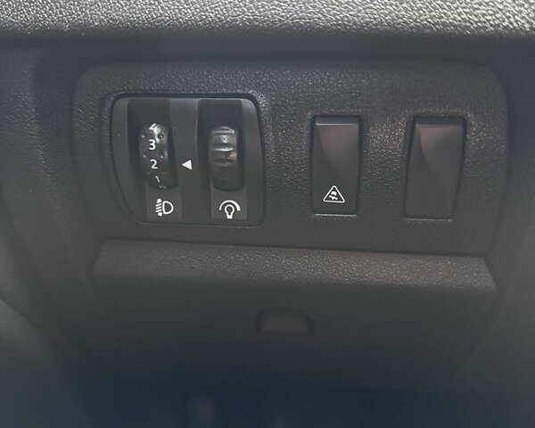 Черный Рено Меган, объемом двигателя 1.5 л и пробегом 240 тыс. км за 6500 $, фото 39 на Automoto.ua