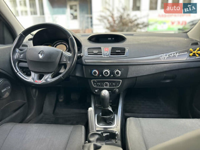 Рено Меган 2010 в Каменце-Подольском на Automoto.ua Черный Рено Меган, объемом двигателя 1.5 л и пробегом 271 тыс. км за 6450 $, фото 56 на Automoto.ua