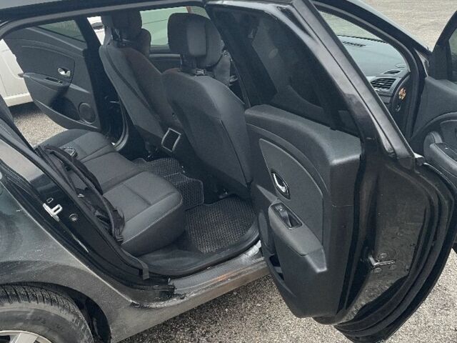 Черный Рено Меган, объемом двигателя 1.5 л и пробегом 330 тыс. км за 8000 $, фото 6 на Automoto.ua