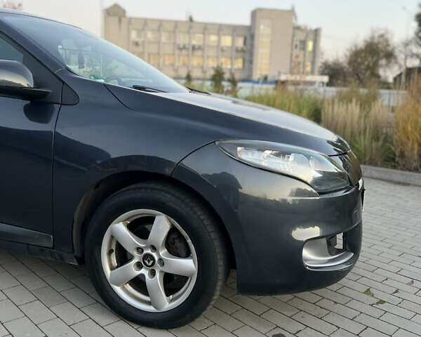 Черный Рено Меган, объемом двигателя 1.46 л и пробегом 215 тыс. км за 7200 $, фото 19 на Automoto.ua