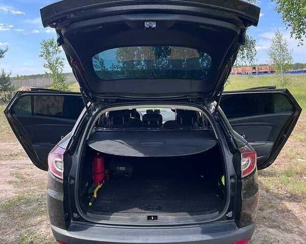 Черный Рено Меган, объемом двигателя 1.5 л и пробегом 281 тыс. км за 6400 $, фото 2 на Automoto.ua