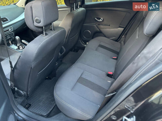 Черный Рено Меган, объемом двигателя 1.46 л и пробегом 240 тыс. км за 6990 $, фото 23 на Automoto.ua