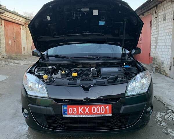 Черный Рено Меган, объемом двигателя 1.6 л и пробегом 163 тыс. км за 7999 $, фото 18 на Automoto.ua