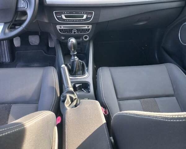 Черный Рено Меган, объемом двигателя 1.46 л и пробегом 260 тыс. км за 7000 $, фото 19 на Automoto.ua