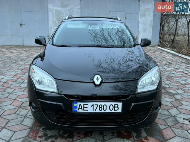 Чорний Рено Меган, об'ємом двигуна 1.4 л та пробігом 248 тис. км за 7500 $, фото 15 на Automoto.ua