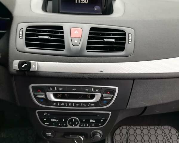 Чорний Рено Меган, об'ємом двигуна 1.5 л та пробігом 238 тис. км за 7000 $, фото 4 на Automoto.ua