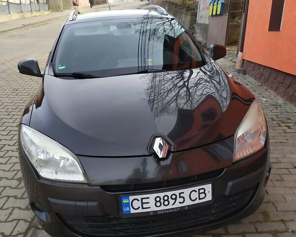 Рено Меган 2010 в Черновцах на Automoto.ua Черный Рено Меган, объемом двигателя 1.5 л и пробегом 243 тыс. км за 8300 $, фото 7 на Automoto.ua