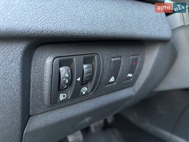 Черный Рено Меган, объемом двигателя 1.46 л и пробегом 240 тыс. км за 6990 $, фото 20 на Automoto.ua