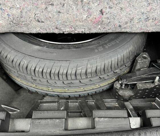 Чорний Рено Меган, об'ємом двигуна 1.6 л та пробігом 185 тис. км за 7600 $, фото 6 на Automoto.ua