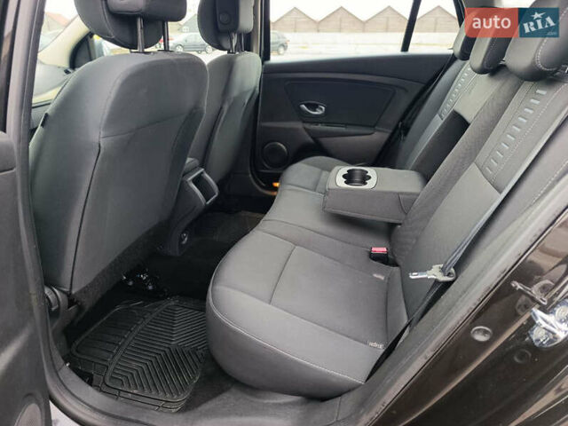 Черный Рено Меган, объемом двигателя 1.6 л и пробегом 196 тыс. км за 7500 $, фото 20 на Automoto.ua