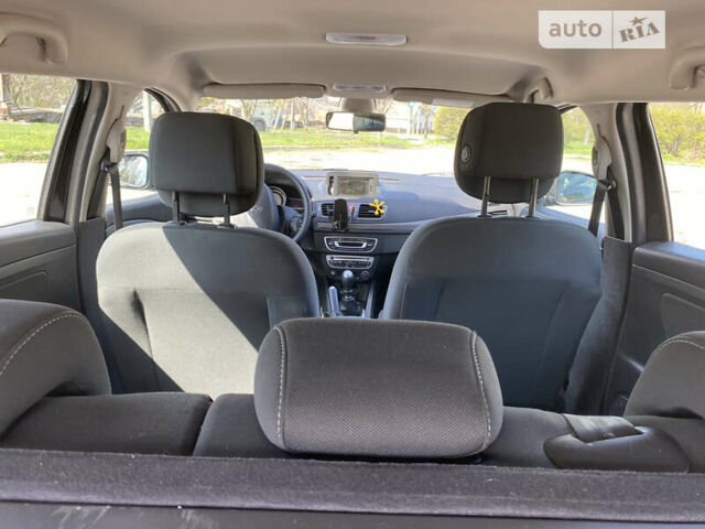 Черный Рено Меган, объемом двигателя 1.5 л и пробегом 266 тыс. км за 7000 $, фото 6 на Automoto.ua