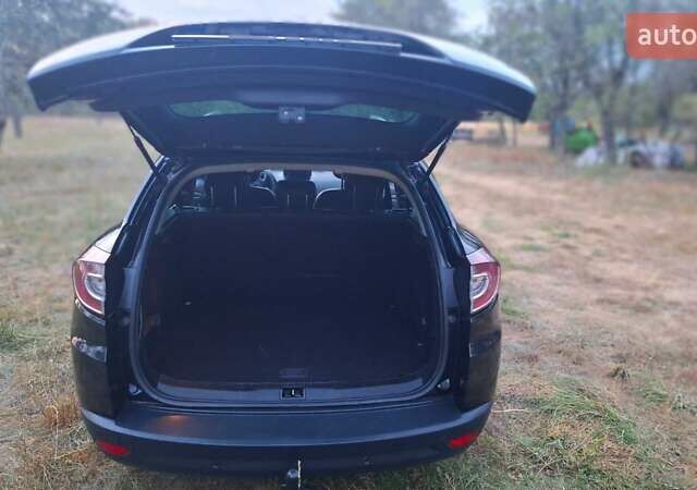 Черный Рено Меган, объемом двигателя 1.5 л и пробегом 253 тыс. км за 7500 $, фото 4 на Automoto.ua