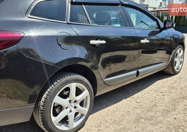 Черный Рено Меган, объемом двигателя 1.46 л и пробегом 270 тыс. км за 7800 $, фото 9 на Automoto.ua