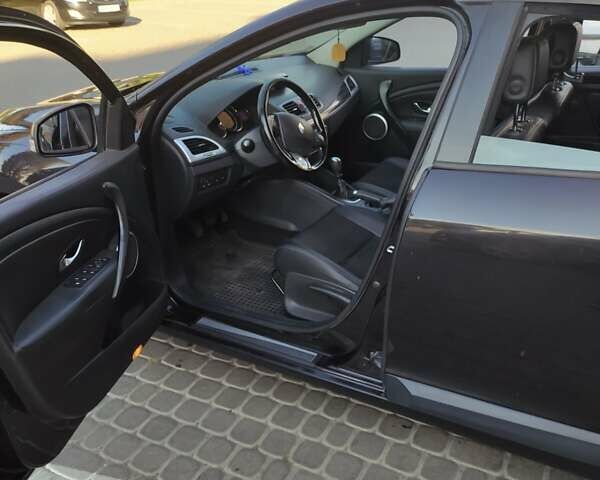 Черный Рено Меган, объемом двигателя 1.46 л и пробегом 240 тыс. км за 7150 $, фото 6 на Automoto.ua