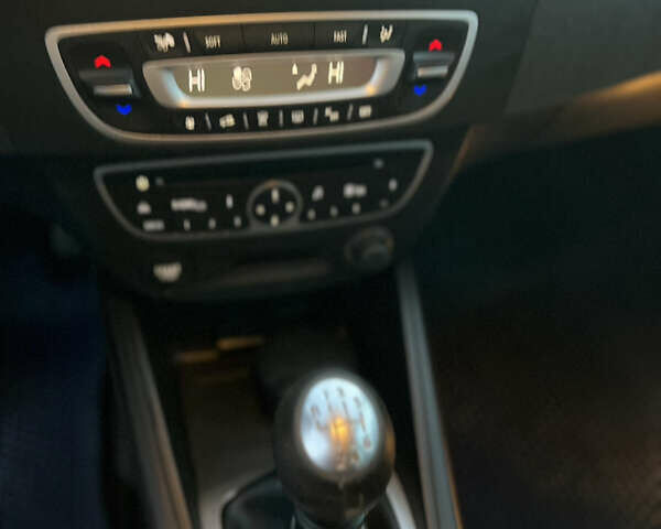 Черный Рено Меган, объемом двигателя 1.46 л и пробегом 215 тыс. км за 7200 $, фото 48 на Automoto.ua