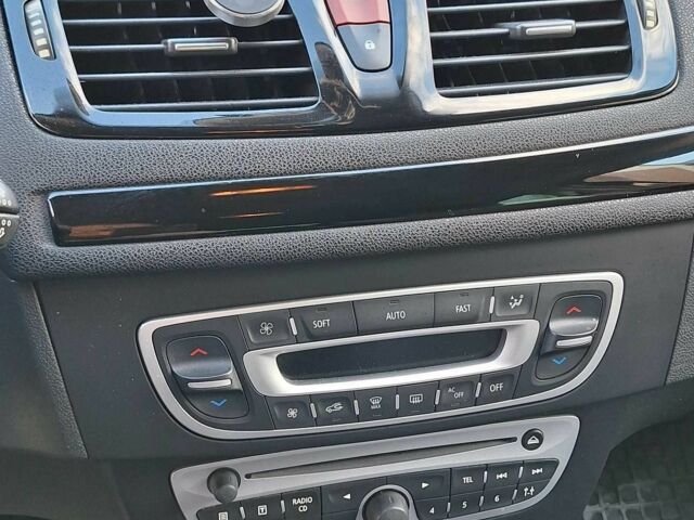 Черный Рено Меган, объемом двигателя 1.5 л и пробегом 281 тыс. км за 7399 $, фото 6 на Automoto.ua