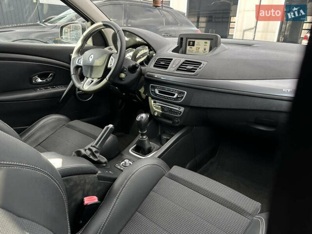 Черный Рено Меган, объемом двигателя 2 л и пробегом 245 тыс. км за 8499 $, фото 48 на Automoto.ua