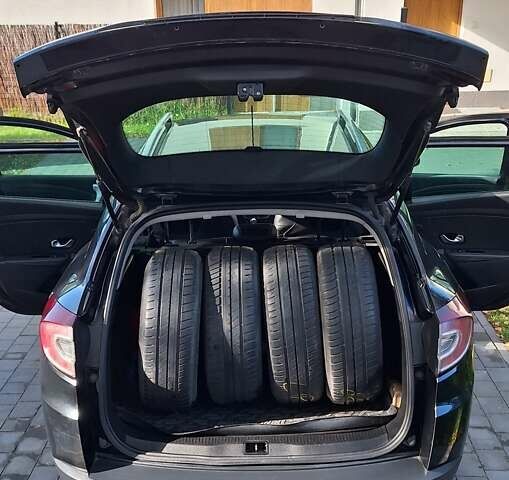 Черный Рено Меган, объемом двигателя 1.46 л и пробегом 281 тыс. км за 7399 $, фото 9 на Automoto.ua