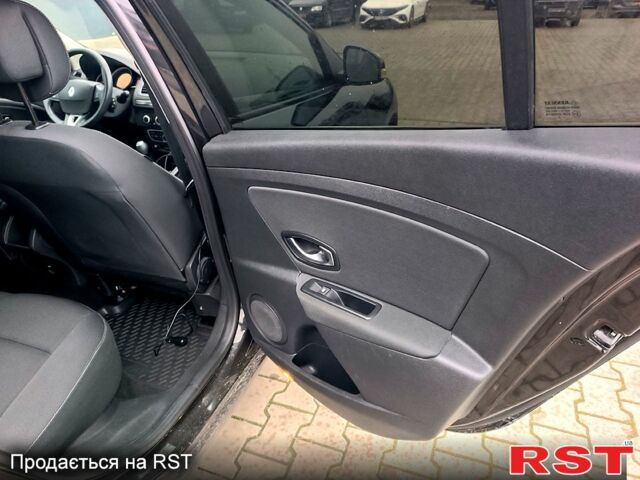 Черный Рено Меган, объемом двигателя 1.6 л и пробегом 199 тыс. км за 6950 $, фото 6 на Automoto.ua