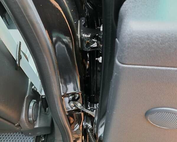 Черный Рено Меган, объемом двигателя 1.46 л и пробегом 249 тыс. км за 7650 $, фото 141 на Automoto.ua