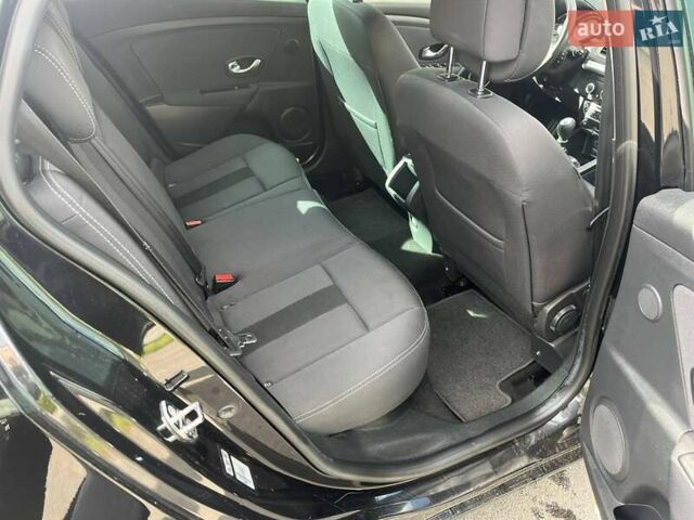 Черный Рено Меган, объемом двигателя 1.5 л и пробегом 288 тыс. км за 7700 $, фото 12 на Automoto.ua