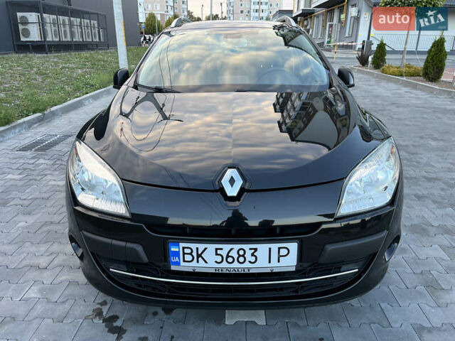 Черный Рено Меган, объемом двигателя 1.46 л и пробегом 268 тыс. км за 8300 $, фото 1 на Automoto.ua