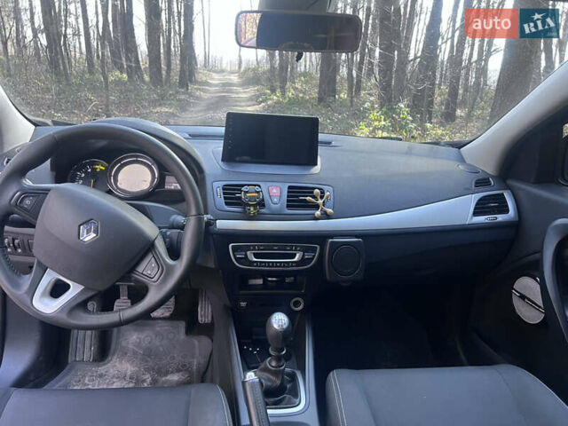 Чорний Рено Меган, об'ємом двигуна 1.46 л та пробігом 220 тис. км за 7300 $, фото 7 на Automoto.ua