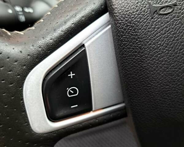 Черный Рено Меган, объемом двигателя 1.46 л и пробегом 249 тыс. км за 7650 $, фото 77 на Automoto.ua