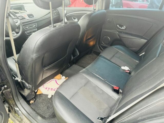 Черный Рено Меган, объемом двигателя 1.9 л и пробегом 260 тыс. км за 3800 $, фото 9 на Automoto.ua