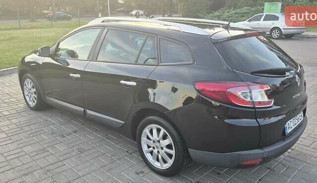 Черный Рено Меган, объемом двигателя 1.46 л и пробегом 179 тыс. км за 7200 $, фото 3 на Automoto.ua