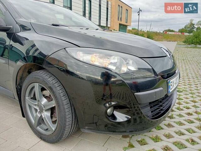 Черный Рено Меган, объемом двигателя 1.46 л и пробегом 198 тыс. км за 6600 $, фото 13 на Automoto.ua