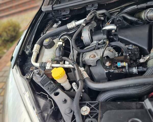 Черный Рено Меган, объемом двигателя 1.46 л и пробегом 236 тыс. км за 7800 $, фото 122 на Automoto.ua