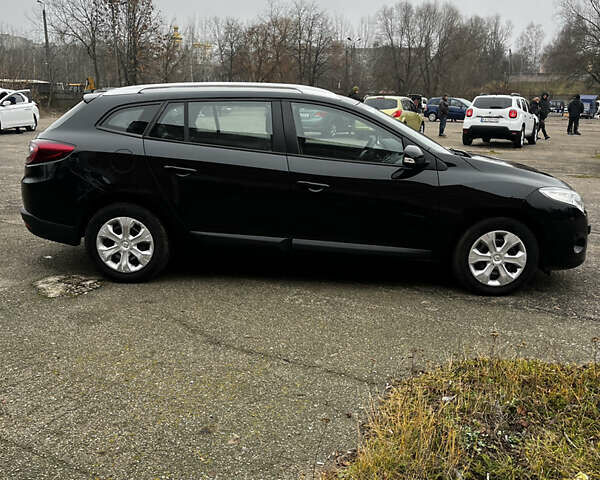 Черный Рено Меган, объемом двигателя 1.6 л и пробегом 219 тыс. км за 7450 $, фото 3 на Automoto.ua