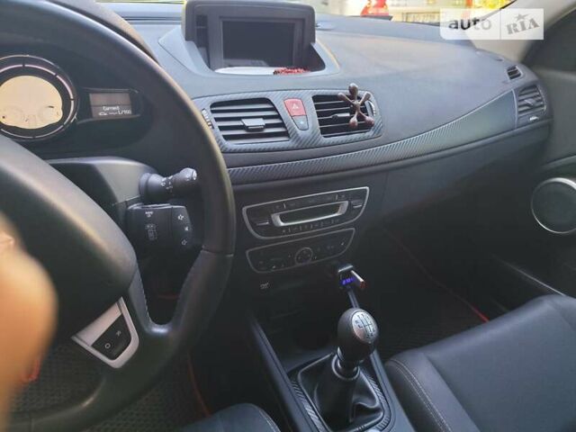Чорний Рено Меган, об'ємом двигуна 1.9 л та пробігом 285 тис. км за 7600 $, фото 7 на Automoto.ua