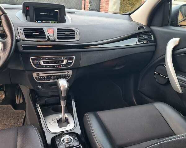 Черный Рено Меган, объемом двигателя 1.46 л и пробегом 236 тыс. км за 7800 $, фото 91 на Automoto.ua