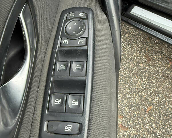 Черный Рено Меган, объемом двигателя 1.46 л и пробегом 320 тыс. км за 7500 $, фото 7 на Automoto.ua