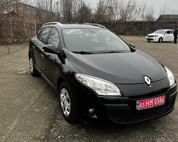 Черный Рено Меган, объемом двигателя 1.6 л и пробегом 219 тыс. км за 7450 $, фото 1 на Automoto.ua